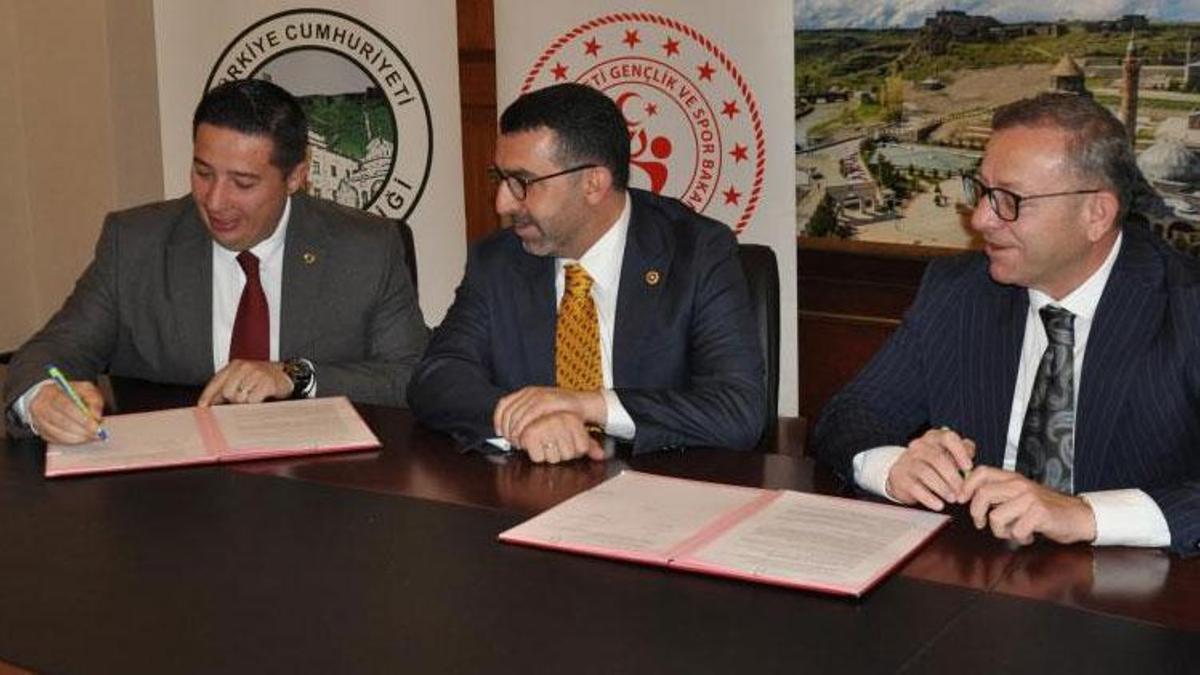 Sarıkamış Kayak Merkezi’ne dev yatırım: 25,5 Milyon TL’lik Suni Karlama hamlesiyle 5’inci pist güçleniyor
