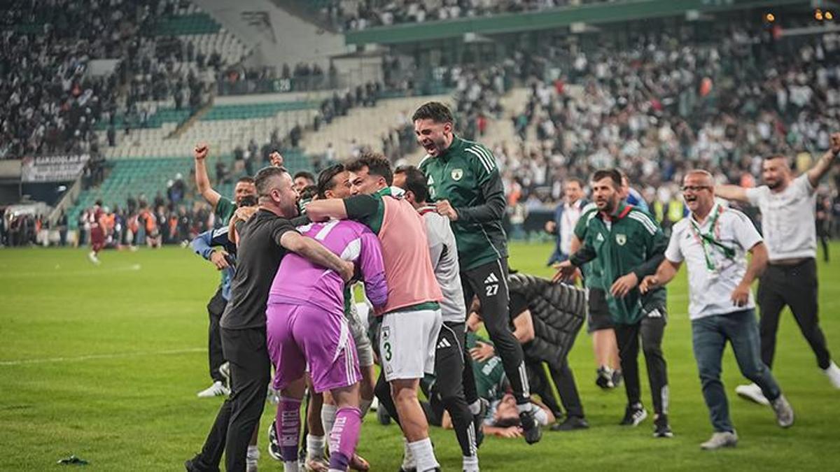 Muğlaspor, 1. Lig'e yükseldi!