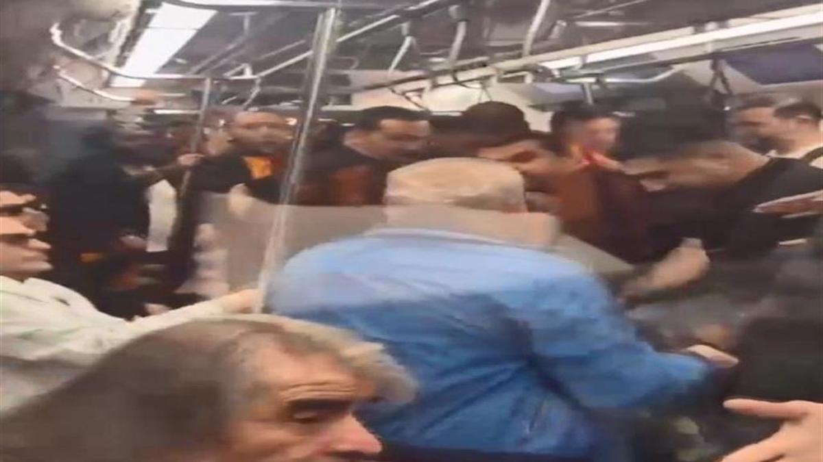 Metrodaki kavgaya oklavayla müdahale etti!