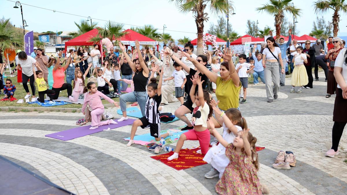 Didim'de Anneler Günü kutlandı