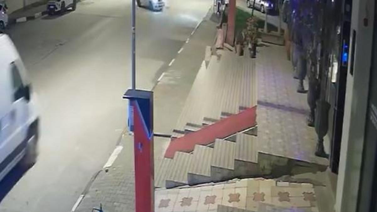 Tokat’ta 2 otomobilin çarpıştığı kaza kamerada