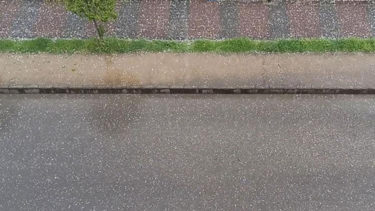 Zonguldak Devrek’te misket büyüklüğünde dolu yağdı