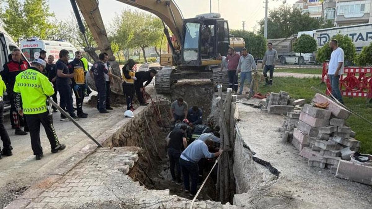 Konya'da göçük altında kalan 2 kardeş işçi yaralandı