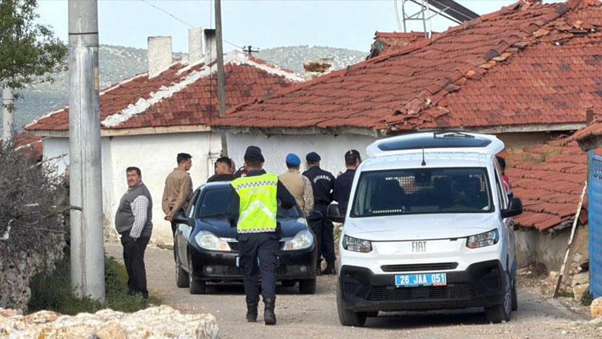 Seyitgazi'de arazi anlaşmazlığında tüfekle amcasını öldürüp, kuzenini yaraladı