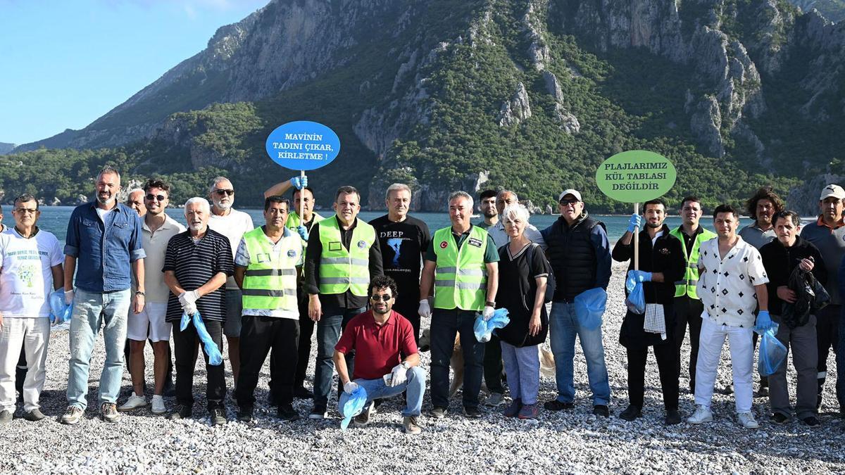 Çıralı'da sahil temizliği