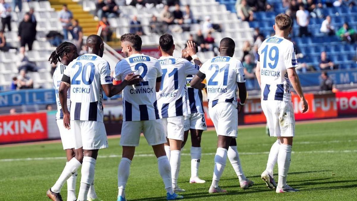 Kasımpaşa - Galatasaray maçı CANLI YAYIN! Kasımpaşa - Galatasaray maçı hangi kanalda? Kasımpaşa - Galatasaray maçı kaç kaç? Kasımpaşa - Galatasaray maçı saat kaçta?