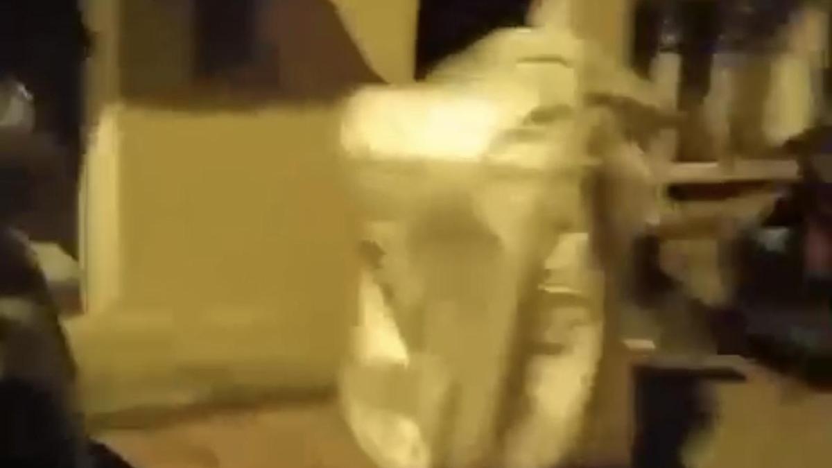 Kağıthane'de iş insanının kayınvalidesinin evine silahlı saldırıda yeni görüntüler; son anda kurtuldu