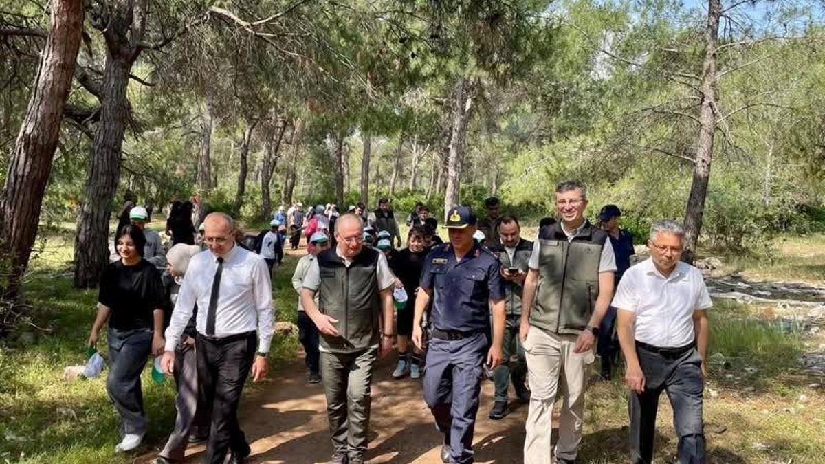 Erdemli'de orman yangınlarına karşı farkındalık yarattılar