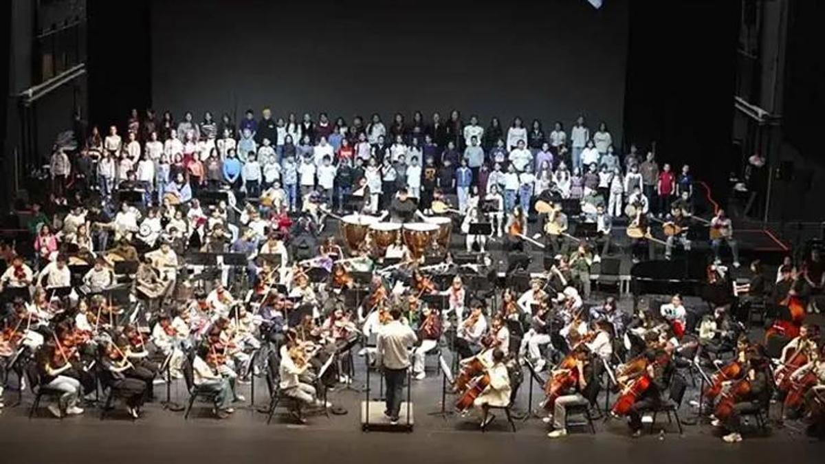 Türkiye Yüzyılının ilk orkestrası yeniden sahnede