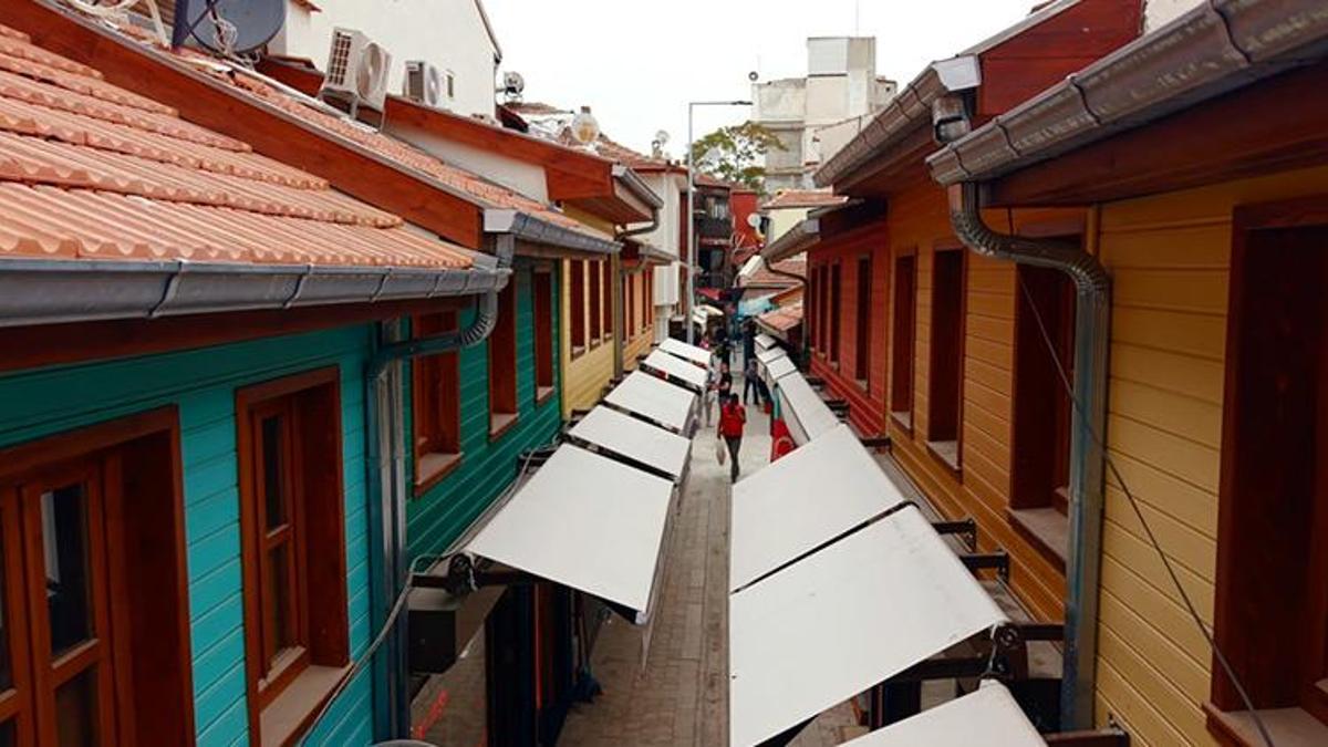 Edirne'nin 2 metrelik tarihi 'dar çarşı'sı baştan aşağı yenilendi
