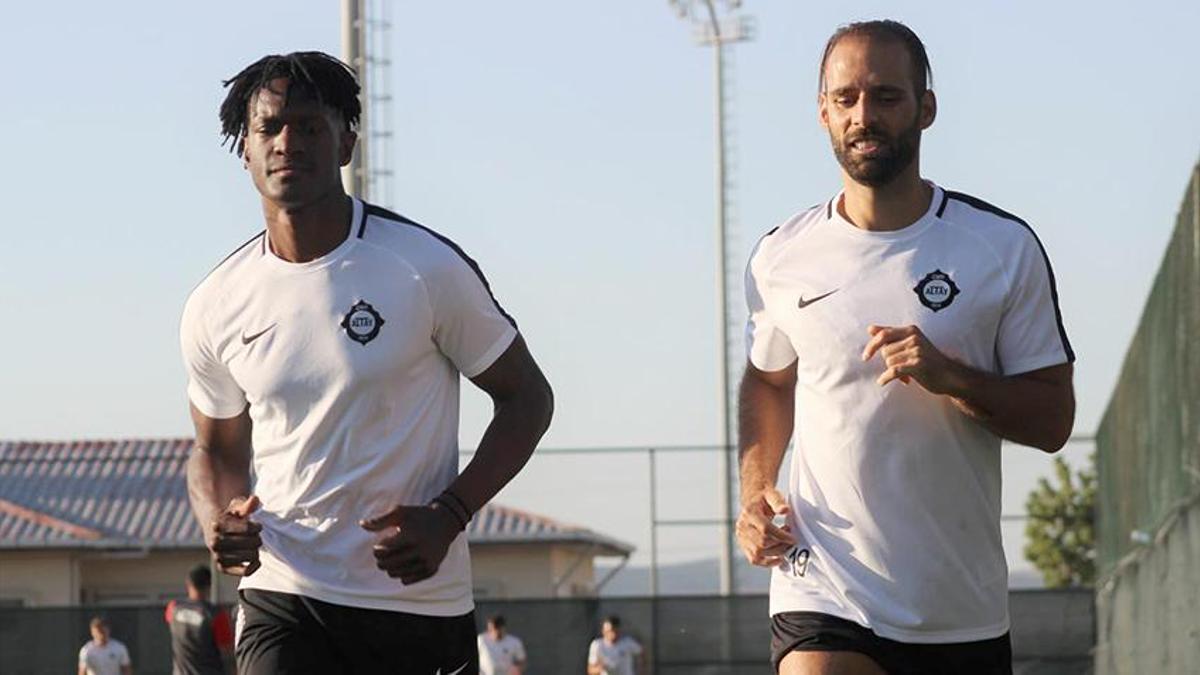 Altay paçayı son anda yırttı! Hesabına 30 bin euro gönderdi