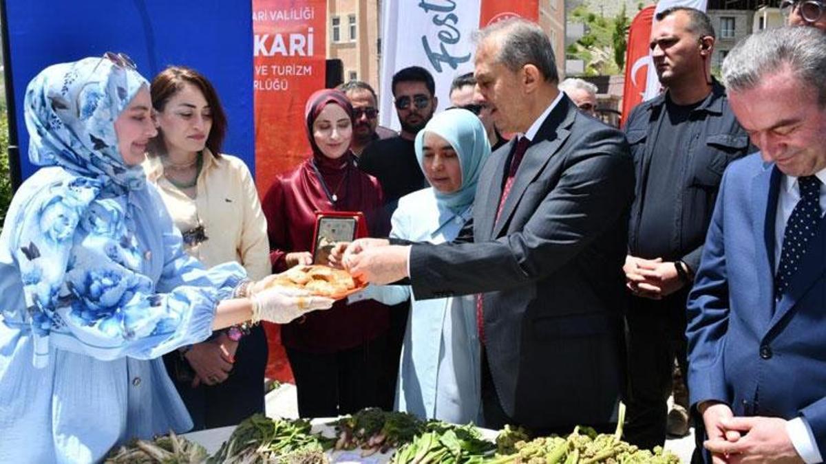 Hakkari'de coğrafi tescilli ürünler ve yöresel lezzetler tanıtıldı