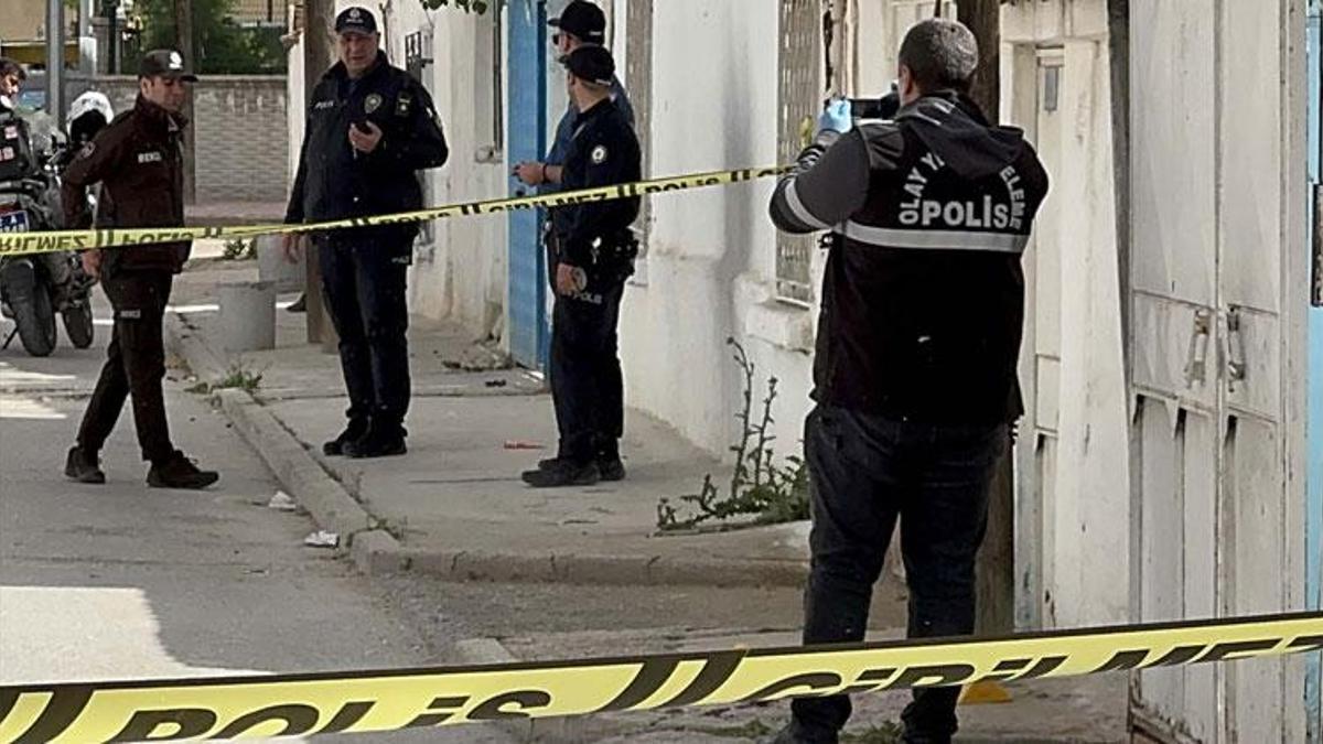 Konya'da tartıştığı 16 yaşındaki çocuğu, başından tabancayla yaraladı