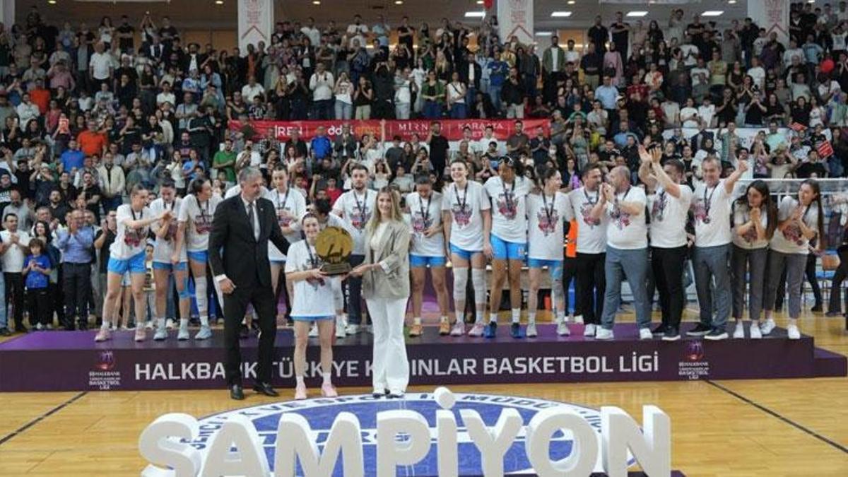 Turgutlu Belediyesi Kadın Basketbol Takımı Süper Lig'e yükseldi Manisa'nın gururu oldu
