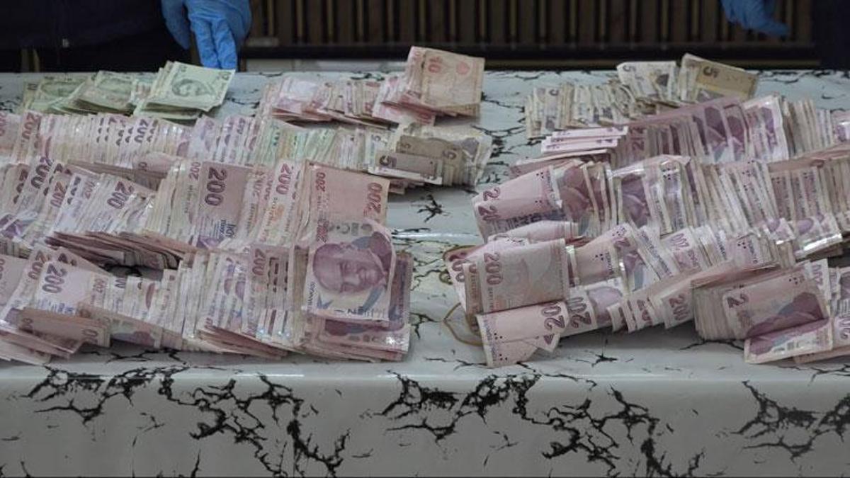 Şanlıurfa’da dilencinin üzerinden çıkan para şoke etti
