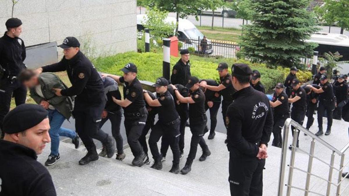 Kocaeli'de 954 milyon liralık vurgunun operasyon anı kamerada