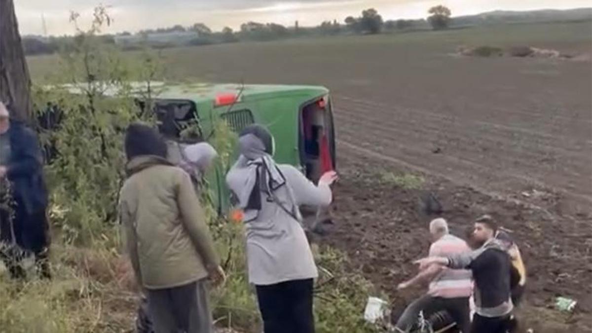 Çanakkale Biga'da otobüs devrildi: Çok sayıda yaralı var