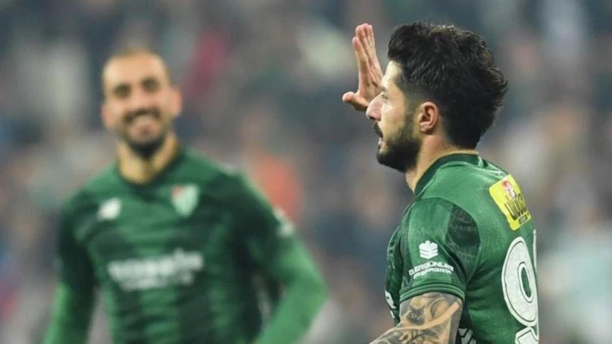 Bursaspor'da iç transfer hamlesi: Barış Gök ile yola devam