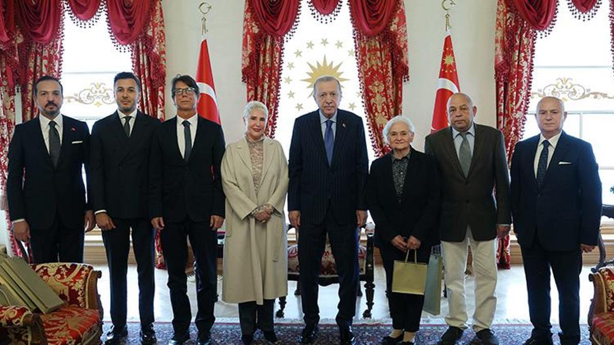 Cumhurbaşkanı Erdoğan, 27 Mayıs darbesi mağdurlarının ailelerini kabul etti