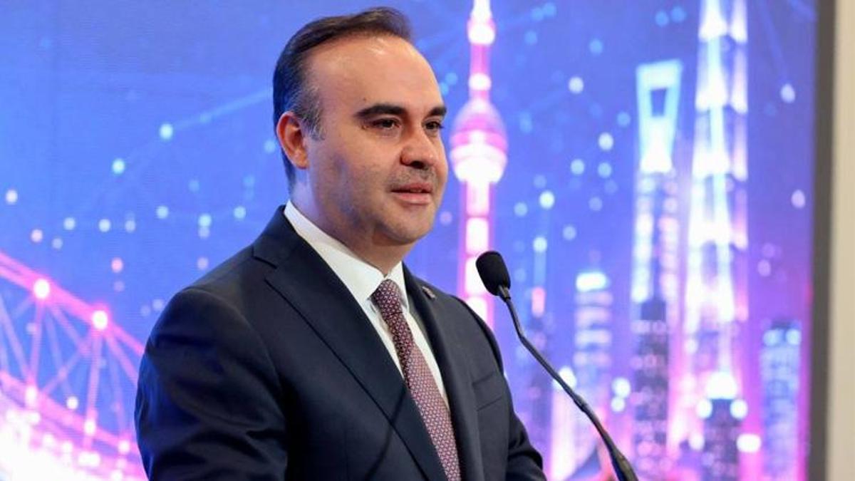 Bakan Kacır duyurdu: GÖKDOĞAN ve BOZDOĞAN harp başlıklı atış testlerini tam isabetle tamamladı