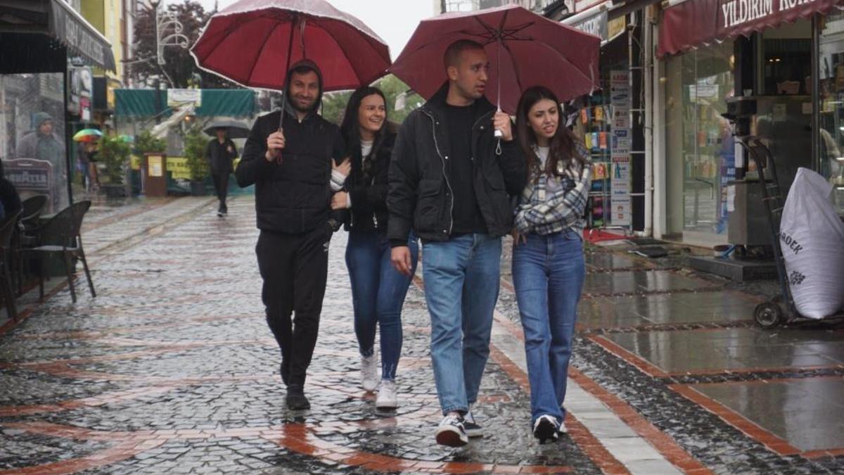 Eskişehir'de gök gürültülü sağanak yağış bekleniyor