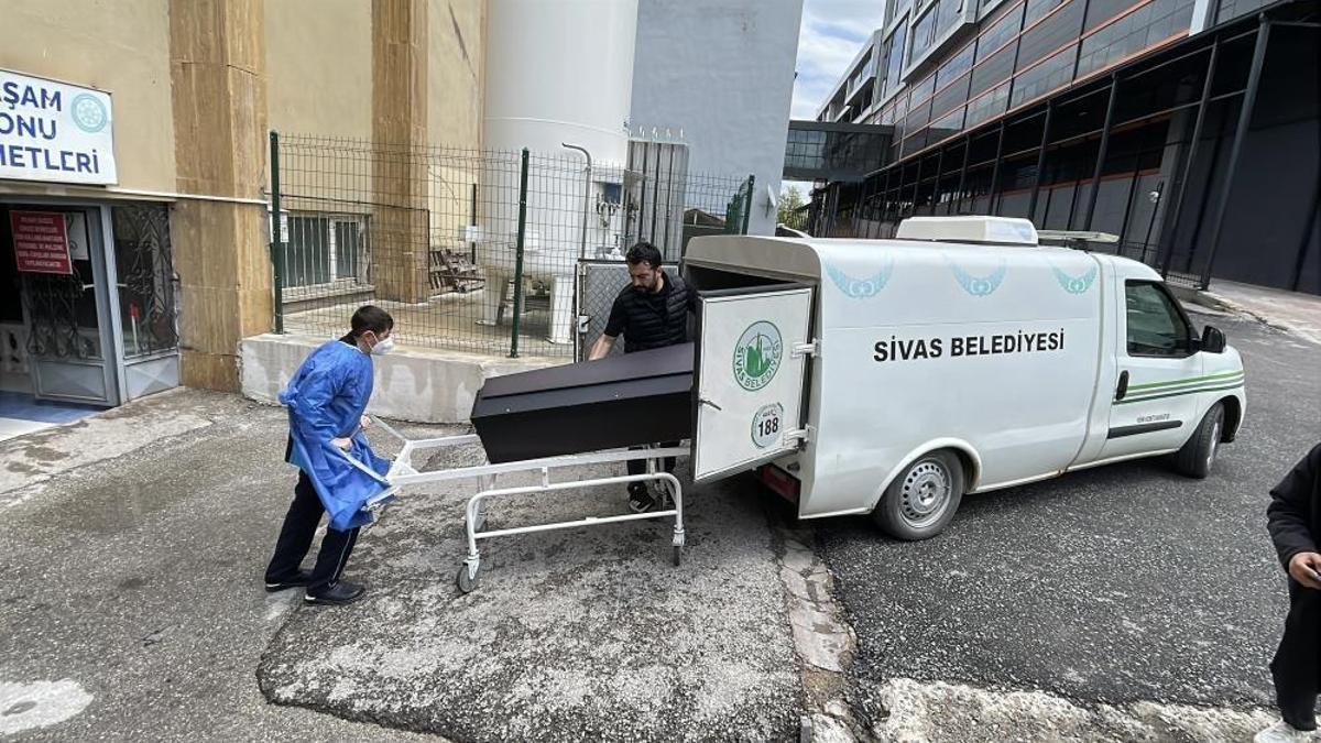 Sivas'ta KKKA alarmı! Virüs nedeniyle 3. ölüm yaşandı