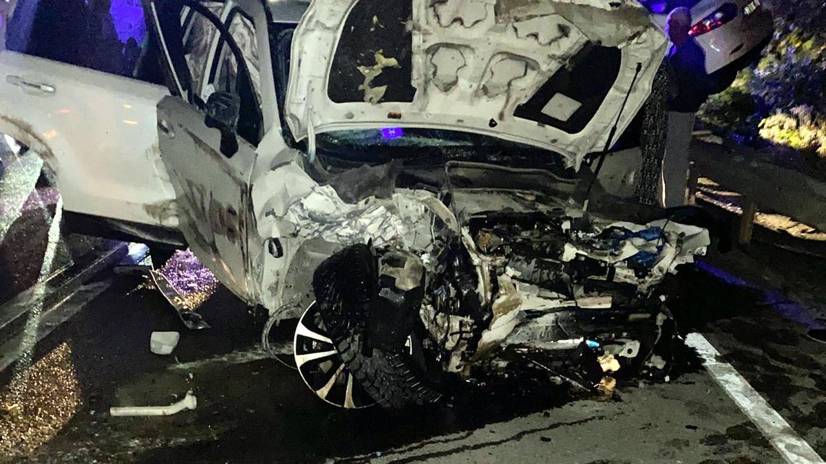Burdur'da 4 aracın karıştığı zincirleme kaza: 3 ölü, 6 yaralı