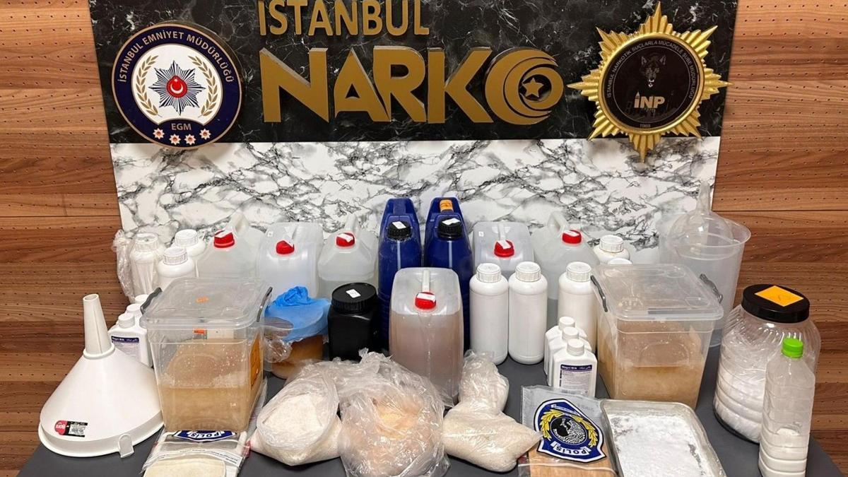 Bayrampaşa'da düzenlenen operasyonda 30 kilogram uyuşturucu ele geçirildi