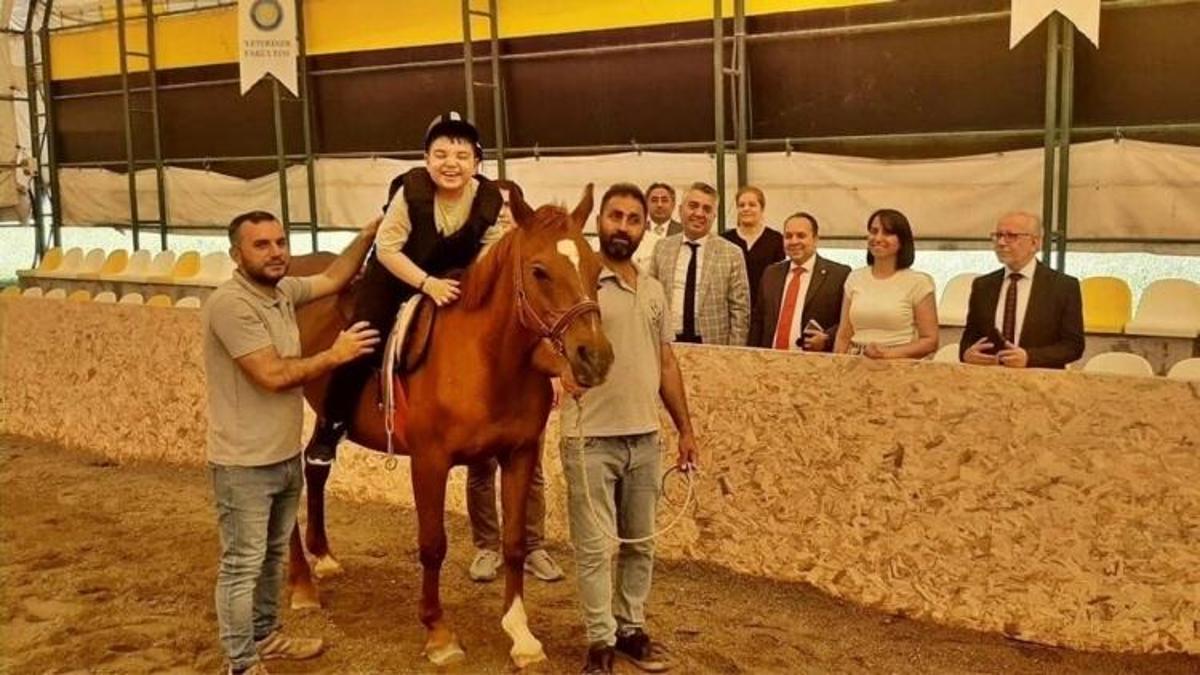 Türkiye’de bir ilk: Diyarbakır'da At Terapisi Merkezi açıldı!