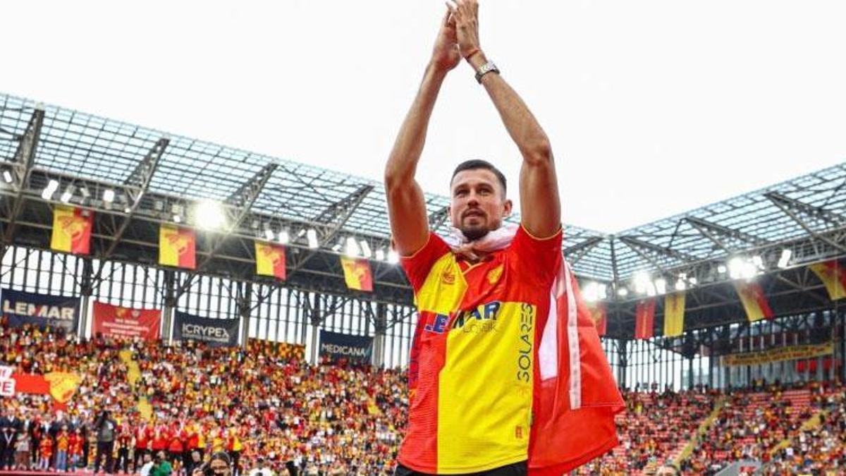 Göztepe'nin başarılı kalecisi Lis, Lech Poznan yolcusu