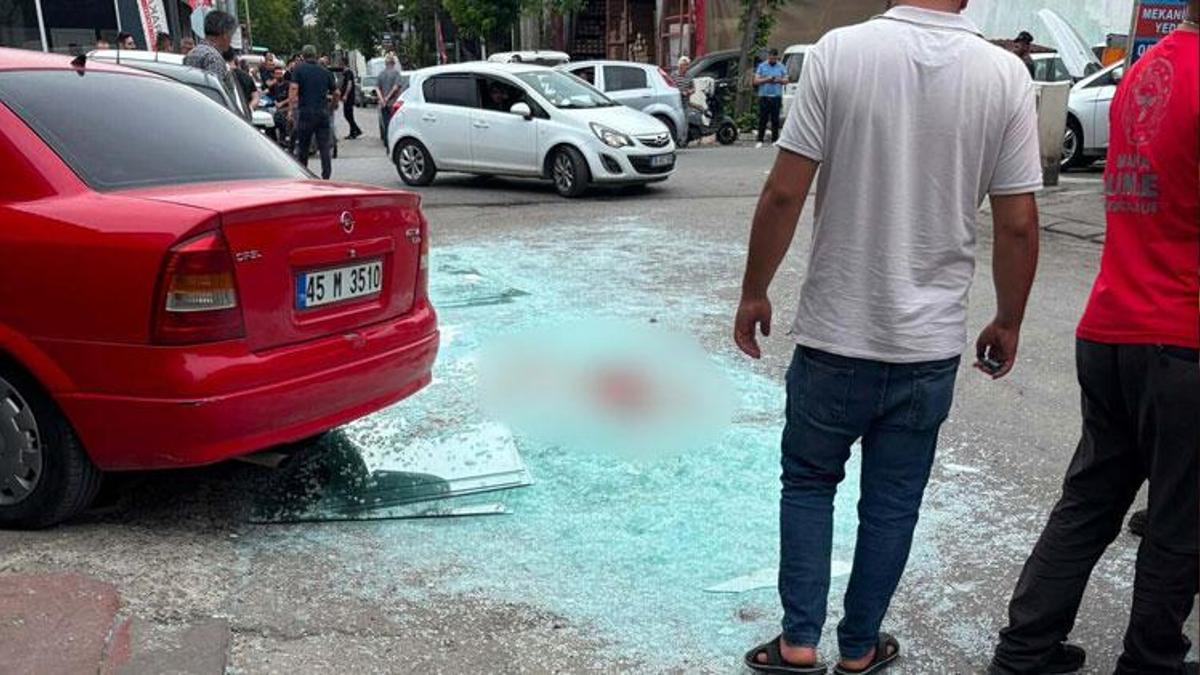 Çalıştığı iş yerinde üzerine cam devrilen Ferhat, hayatını kaybetti
