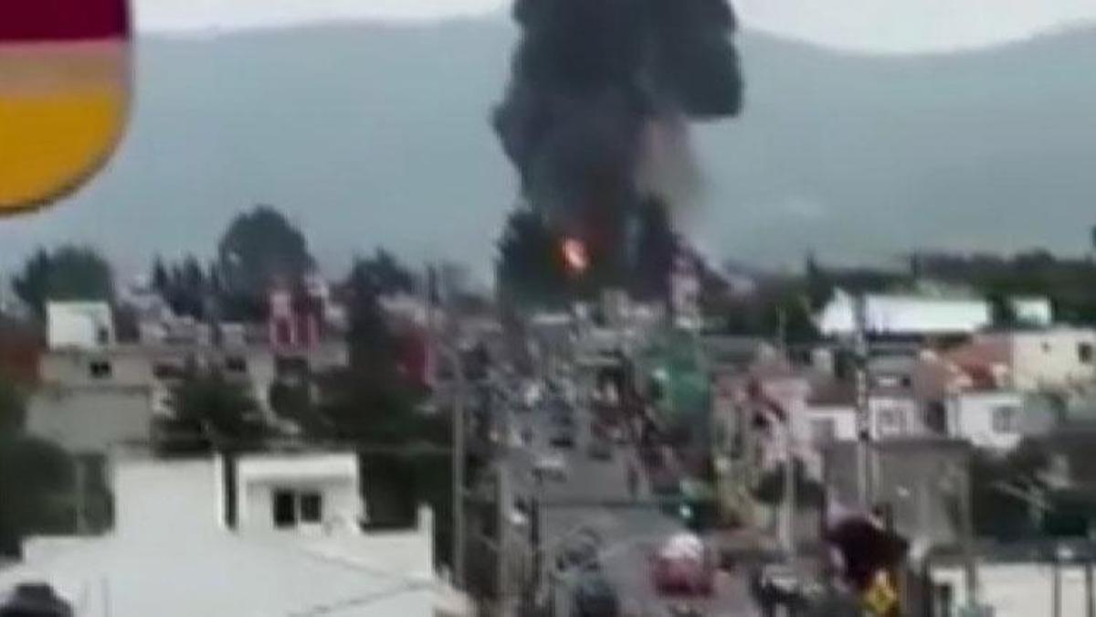 Meksika'da LPG bulunan 4 tanker patlayarak alev topuna döndü