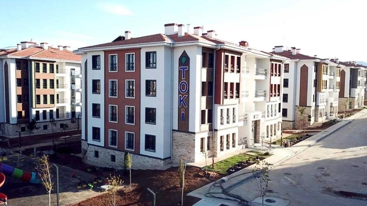 Konya'da 998 konut satılacak: TOKİ başvuru için 2 konum belirledi