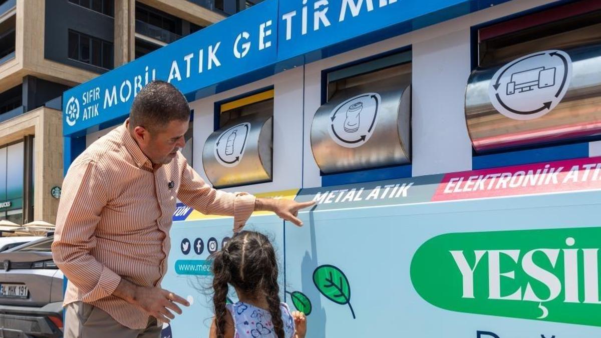 Mersin'de hizmete başladı: Mezitli'de vatandaşlar merakla o noktaya akın etti