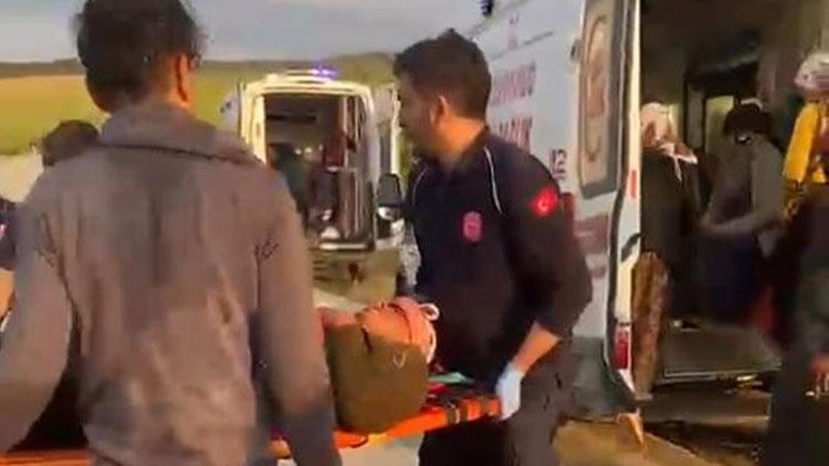 Polatlı'da tarım işçilerini taşıyan minibüs şarampole devrildi: 1'i ağır 4 yaralı