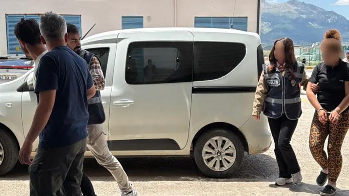 Konya'da sahte altın operasyonunda 2 şüpheli yakalandı