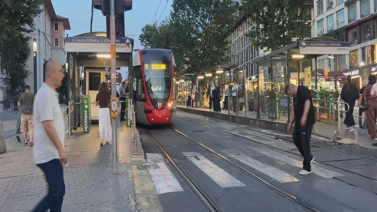 Tramvayın altında sıkıştı: 6 yaşındaki çocuk hayatını kaybetti