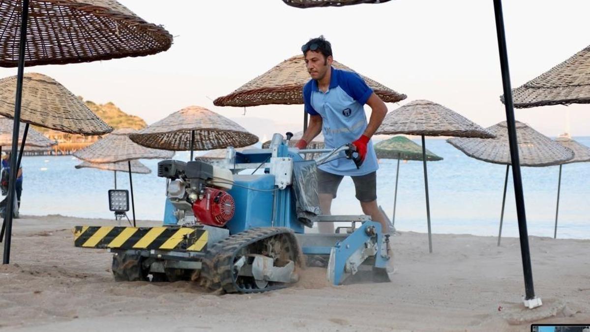 Aydın'da plajlarda yeni dönem: Ekipler teker teker topluyor