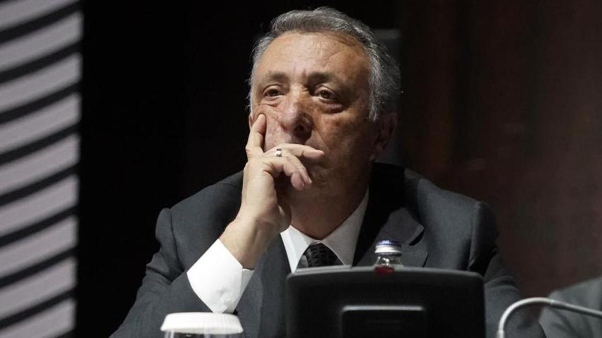 Ahmet Nur Çebi, siyah beyazlı kulübü almak için düğmeye bastı