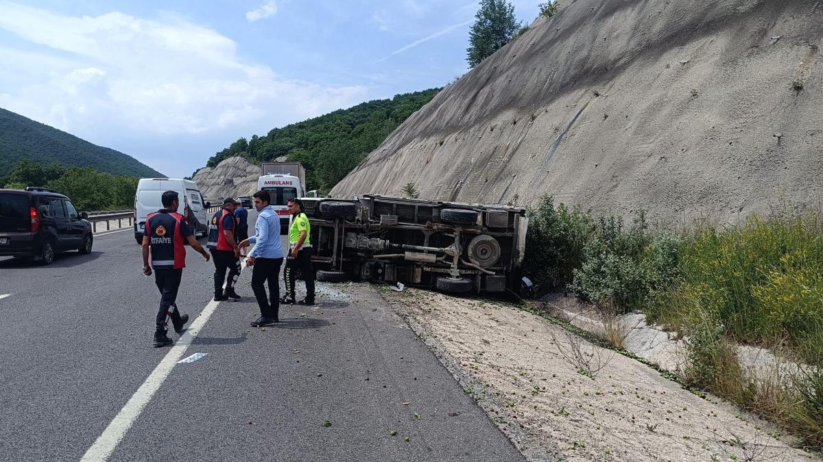 Bilecik'te kamyonetin devrilmesi sonucu 1 kişi yaralandı