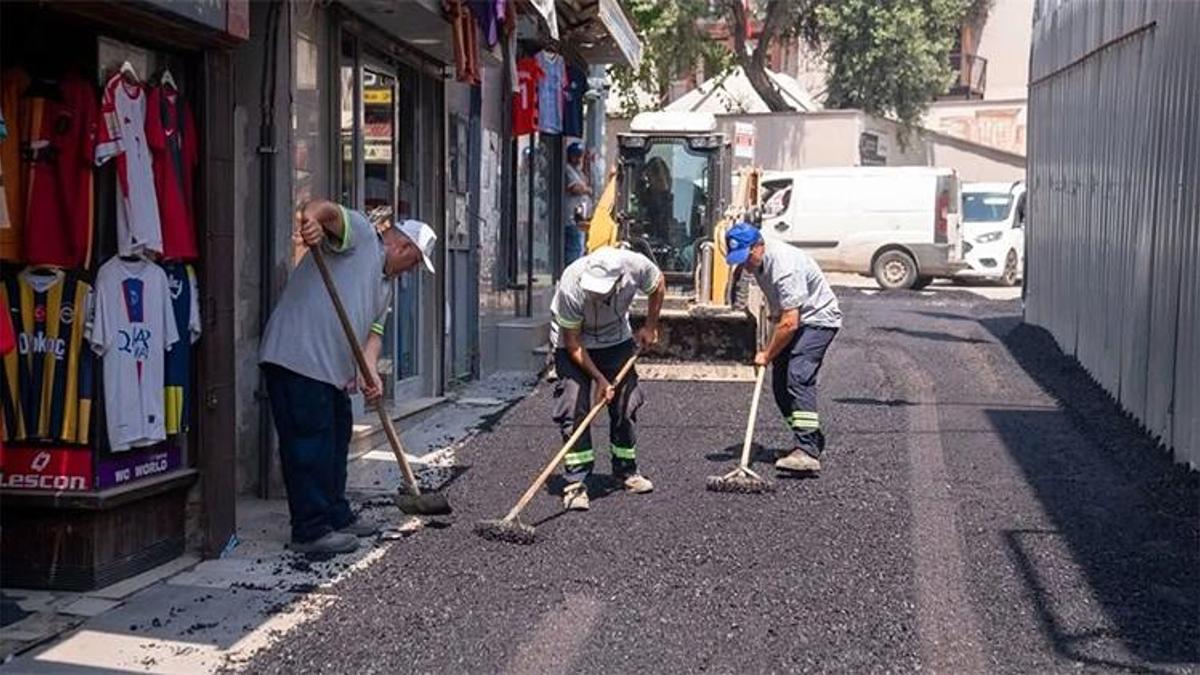 Seyhan’da Belediye ekipleri düğmeye bastı, mahalleler yenileniyor!