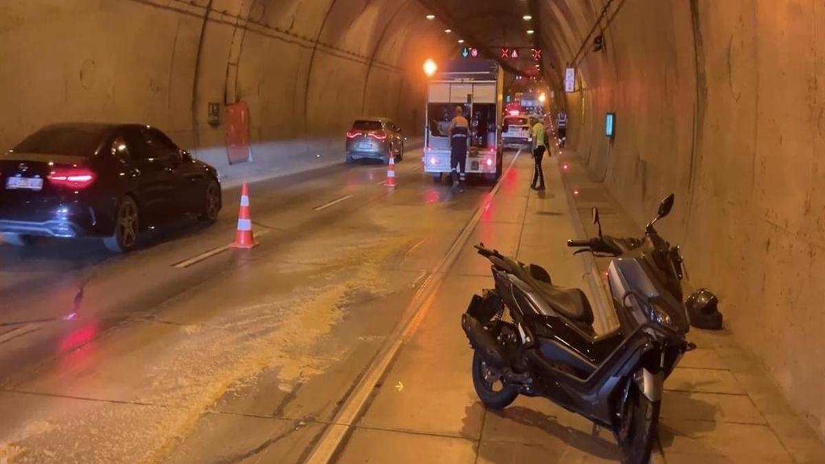Şişli'de tünele yağ döküldü: Yunus polisi ve 2 motosikletli yaralandı