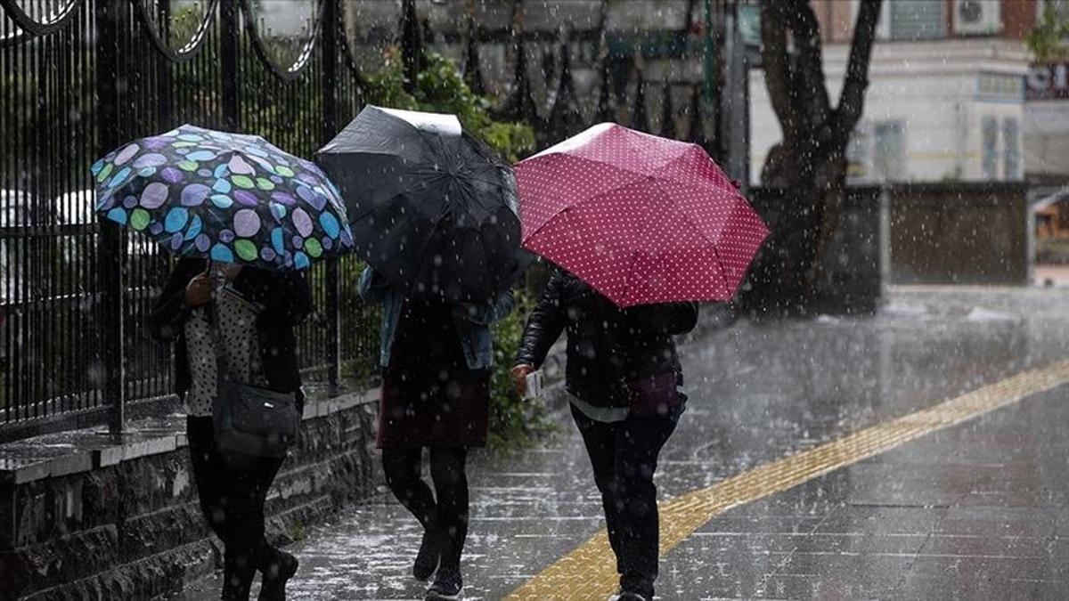 Hava durumu raporu merakla bekleniyordu! Sıcaklar gidiyor, 30 il için 'sarı' kodlu uyarı