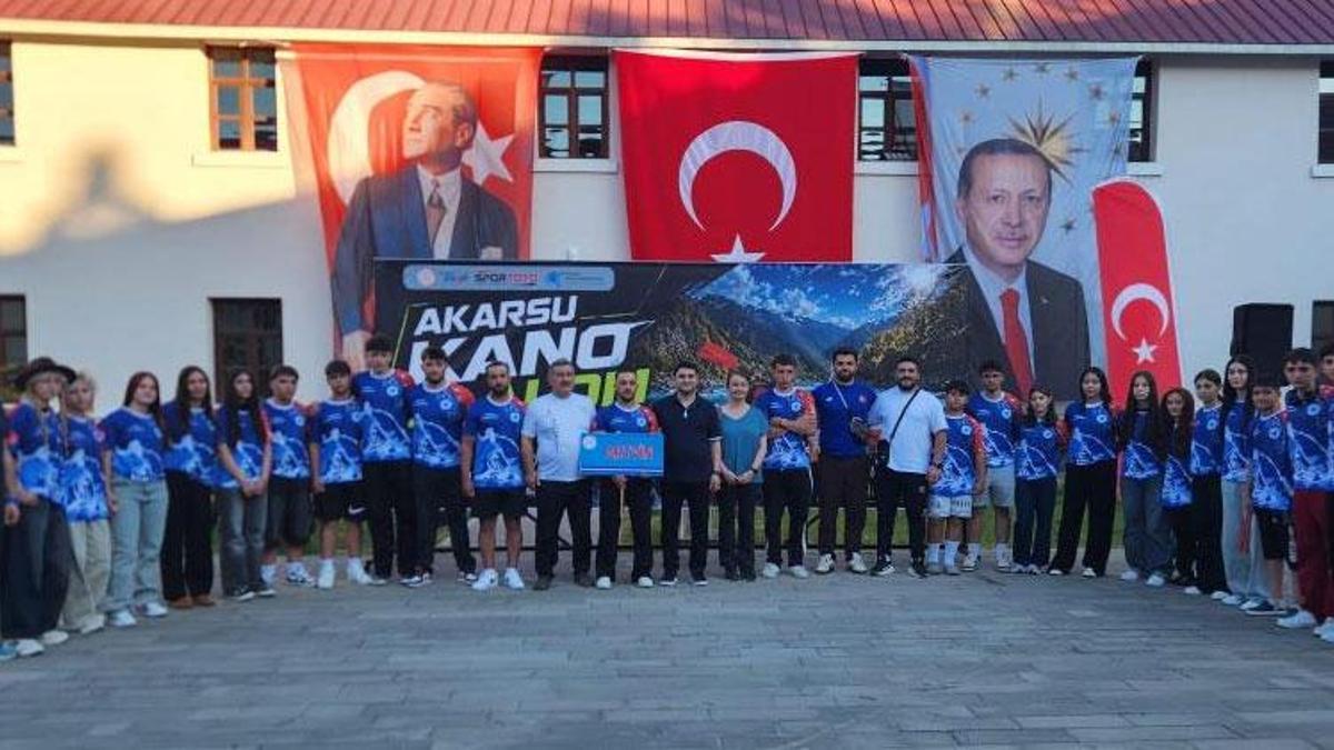 Munzur’da kano heyecanı kortej yürüyüşü ve açılış seremonisiyle başladı