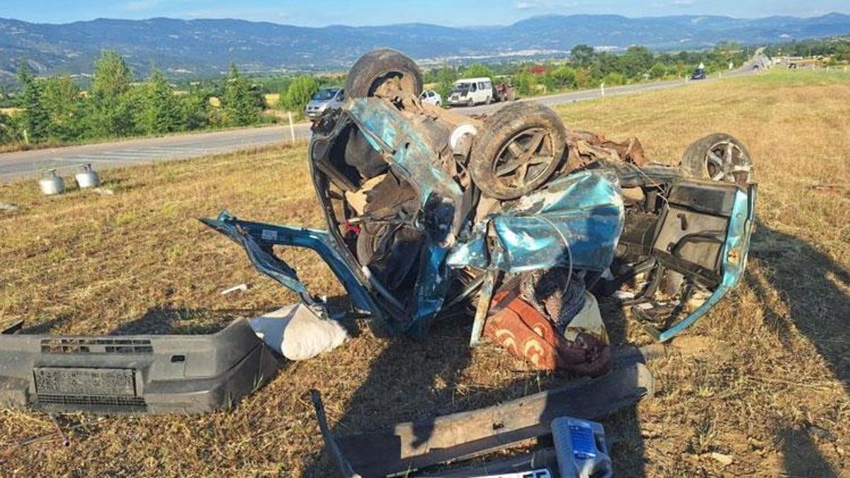 Tokat’ta iki otomobilin karıştığı trafik kazasında 4 kişi yaralandı