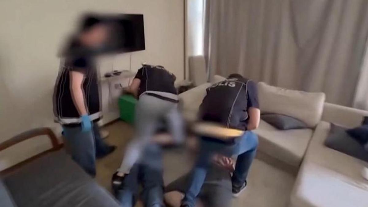 Zehir tacirlerine büyük darbe! Kilolarca ele geçirildi