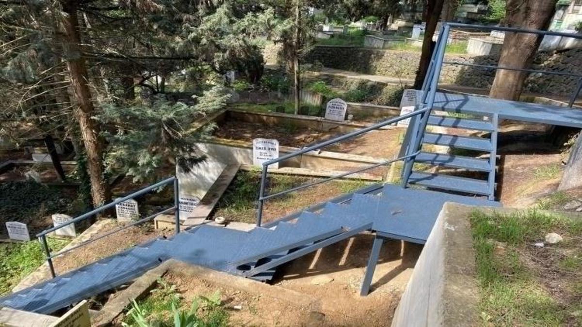 Kocaeli'de her mezarlıkta görülecek: Büyükşehir kurulumu yapıyor