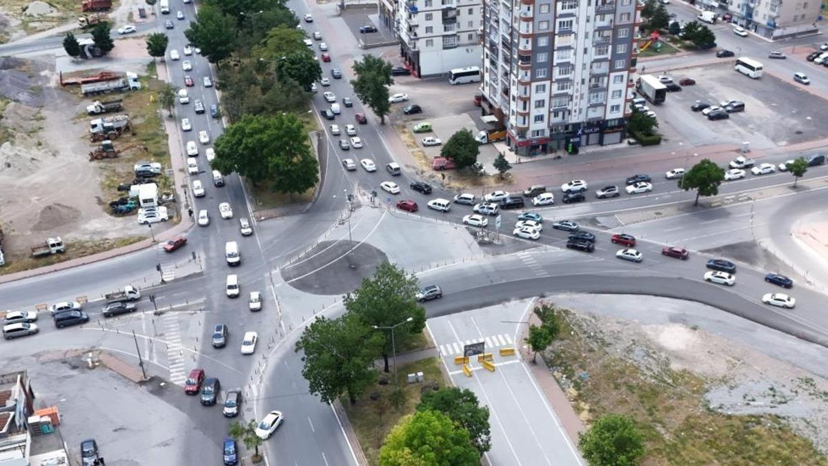 YKS sınav yeri dağılımı trafiği felç etti! Öğrenciler güçlük çekti