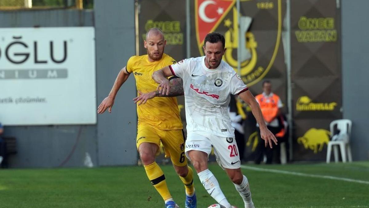 Aliağa FK yeni transferde sona geldi! İmzalar atılacak