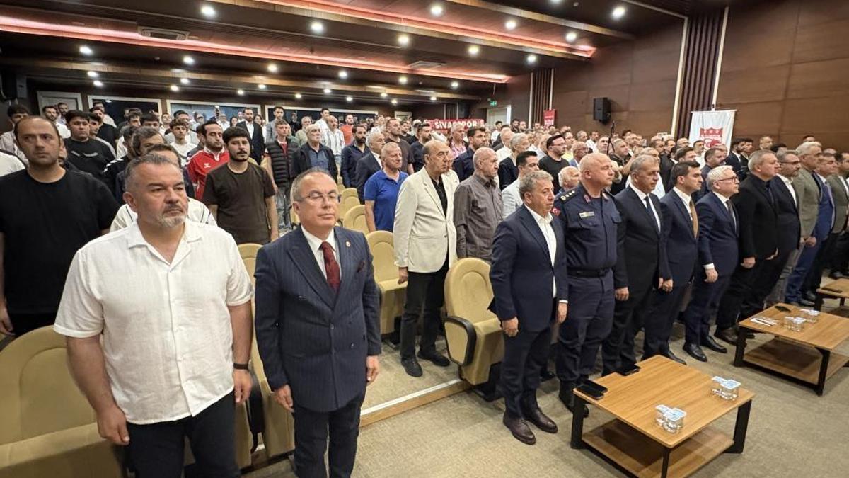 Sivasspor'da 'fetret' dönemi! Başkanlık krizi büyüyor